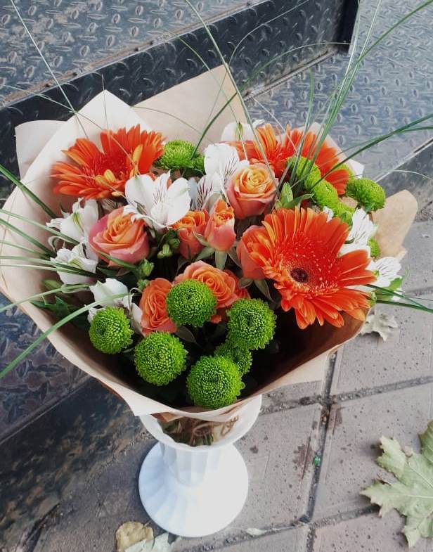 Букет цветов из: Герберы, Хризантемы, Альстромерии и Розы в Авдотьино