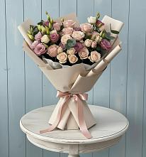 Букет цветов из:  Розы и Лизиантусы в Авдотьино