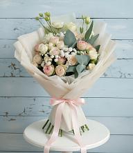 Букет цветов из:  Розы и Лизиантусы в Авдотьино