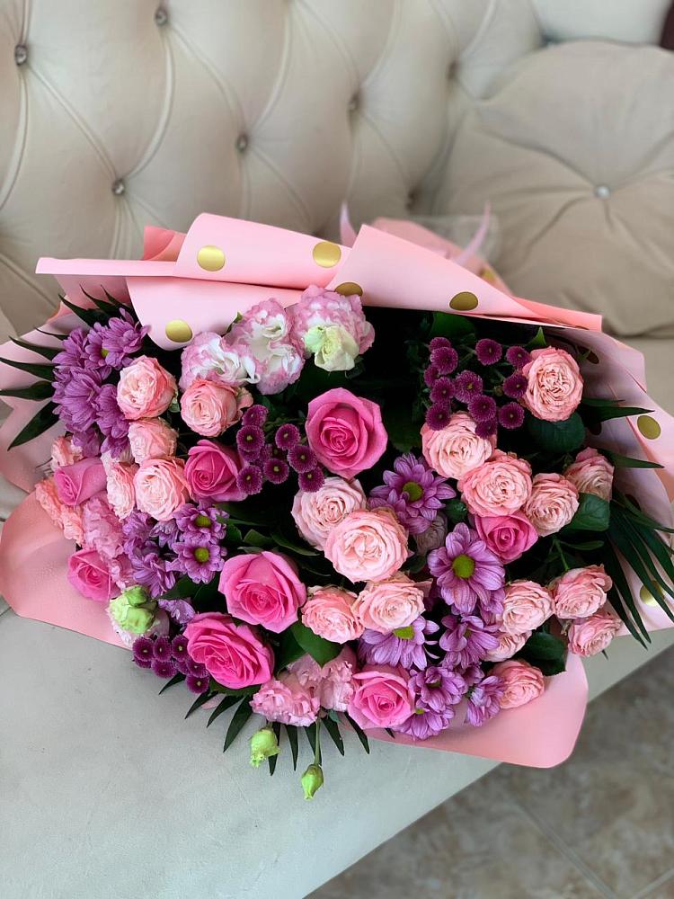 Букет цветов из: Хризантемы, Розы и Лизиантусы в Авдотьино