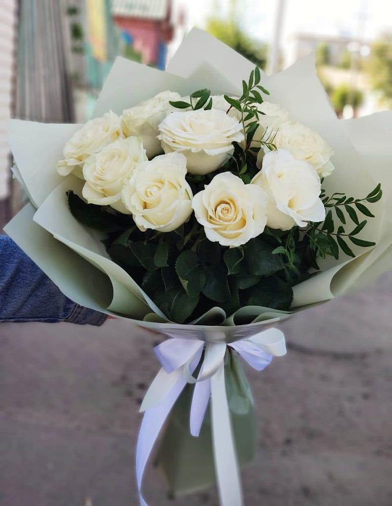 Букет Белые розы Проуд в Авдотьино