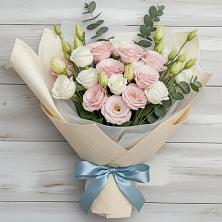 Букет цветов из:  Лизиантусы в Авдотьино