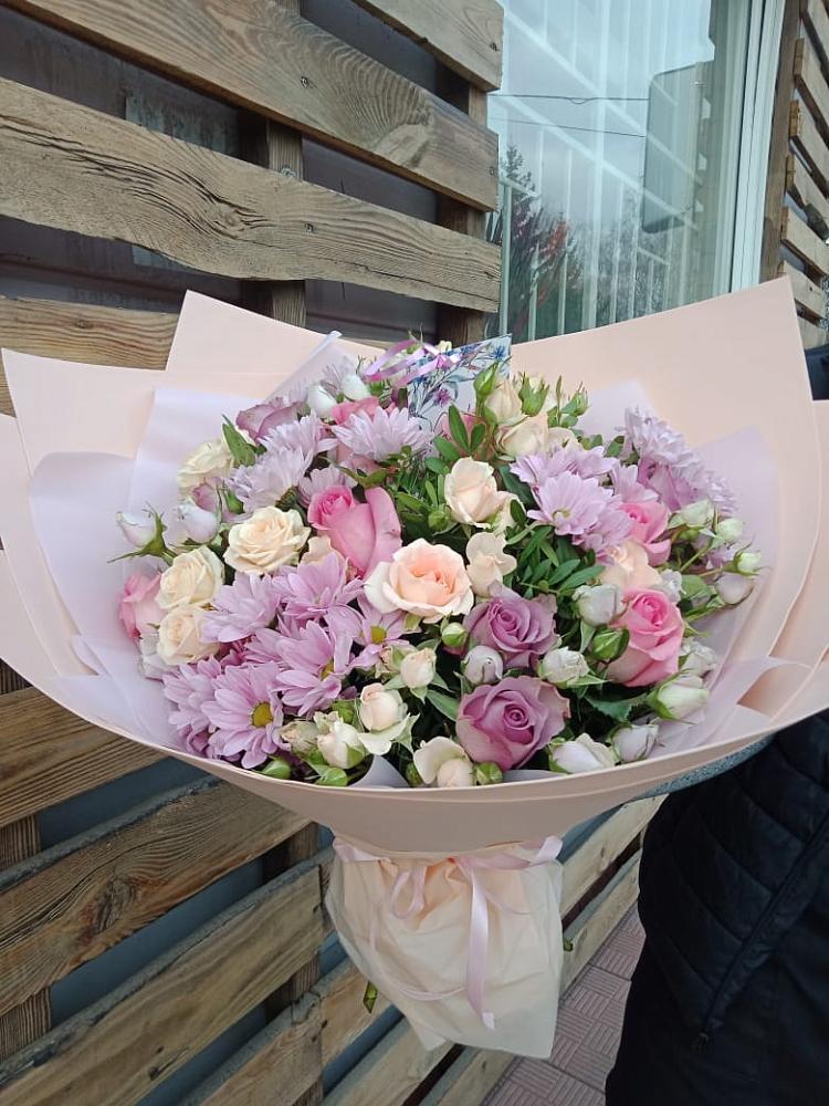 Букет цветов из: Розы и Хризантемы в Авдотьино