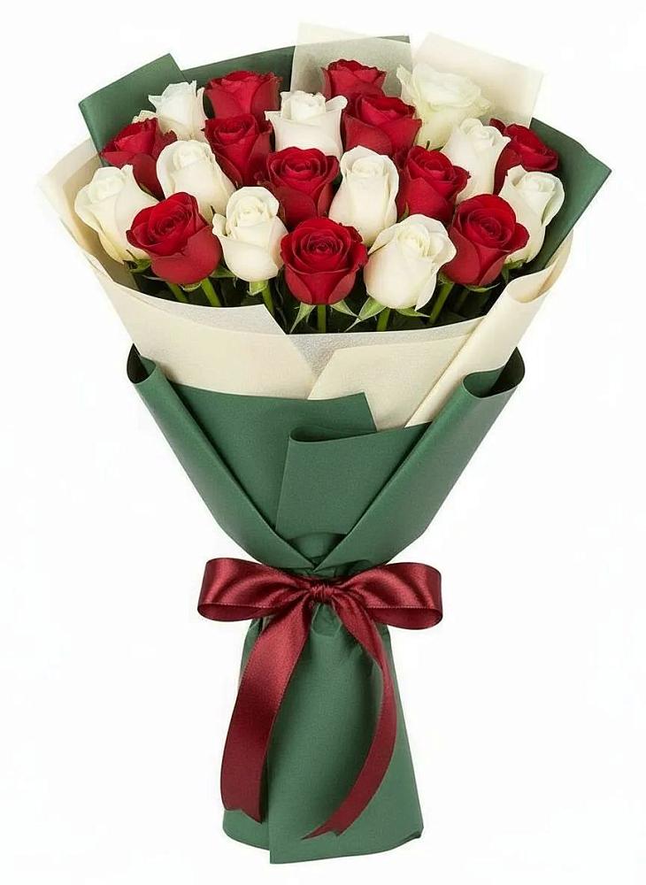 Букет Микс из красных и белых роз в Авдотьино