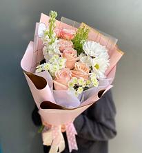 Букет цветов из:  Хризантемы и Розы в Авдотьино