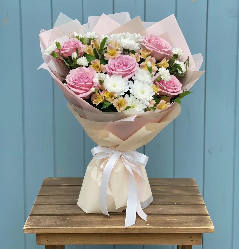 Букет цветов из: Гвоздики, Орхидеи и Розы в Авдотьино