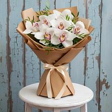 Букет цветов из:  Орхидеи и Розы в Авдотьино