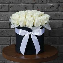 Цветочная композиция из Розы в шляпной коробке #REPLACE_PRED# Авдотьино